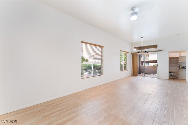 Foto del edificio - 3455 Cactus Shadow St