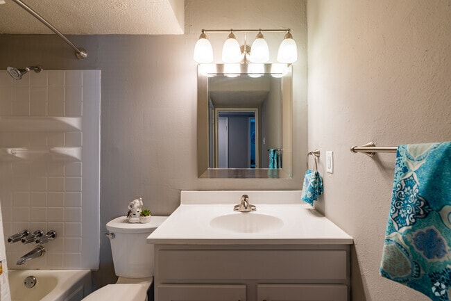 Magnolia - Bathroom - ReNew Manchester