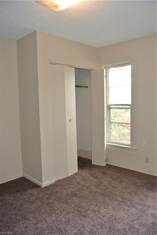 Building Photo - 73 S Maple St