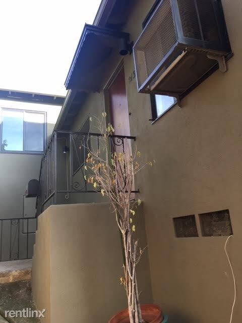 Foto del edificio - 2132 Griffith Park Blvd