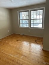 Building Photo - 4593 Brookhill Dr S