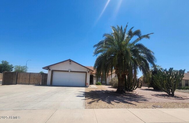Building Photo - 8903 W El Caminito Dr