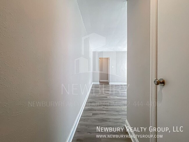 Photo - 1335 Washington Blvd Apartment