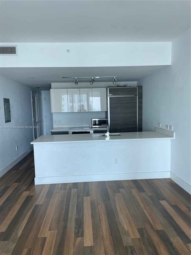 Photo - 1100 S Miami Ave Apartment