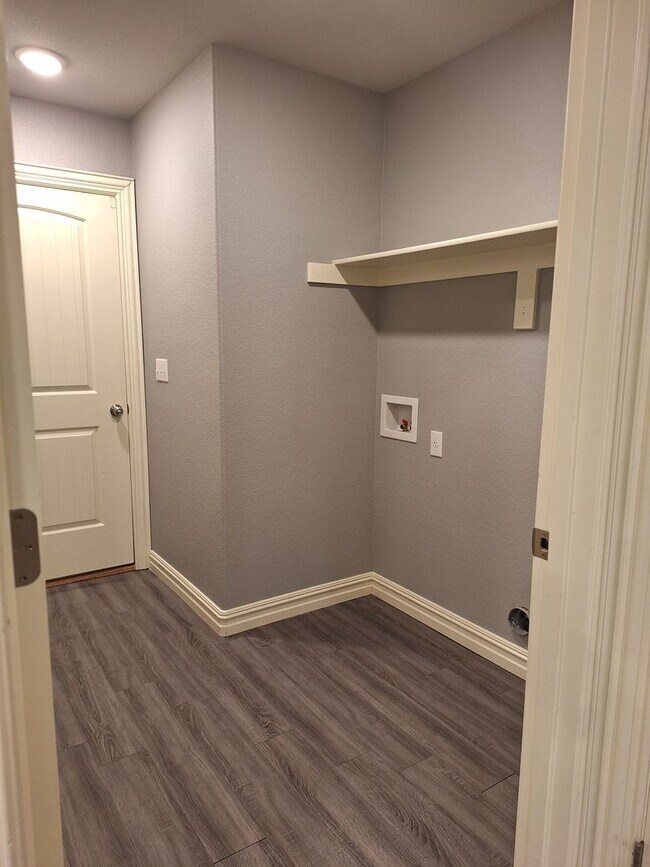 Foto del edificio - 3 bedroom Duplex