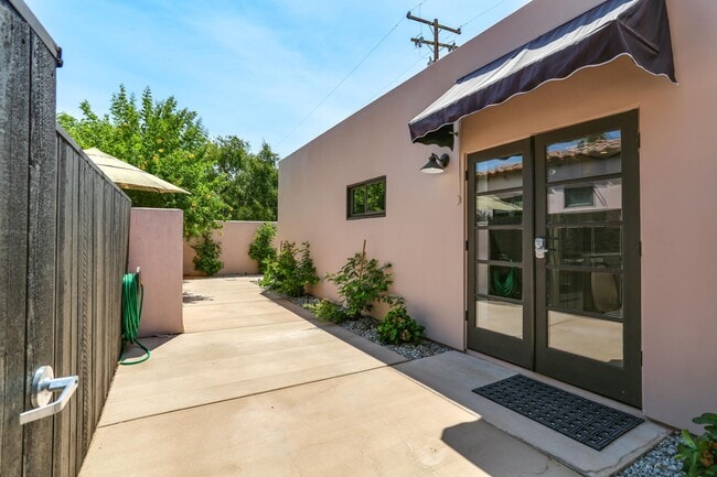 Building Photo - 133 Ocotillo Ave