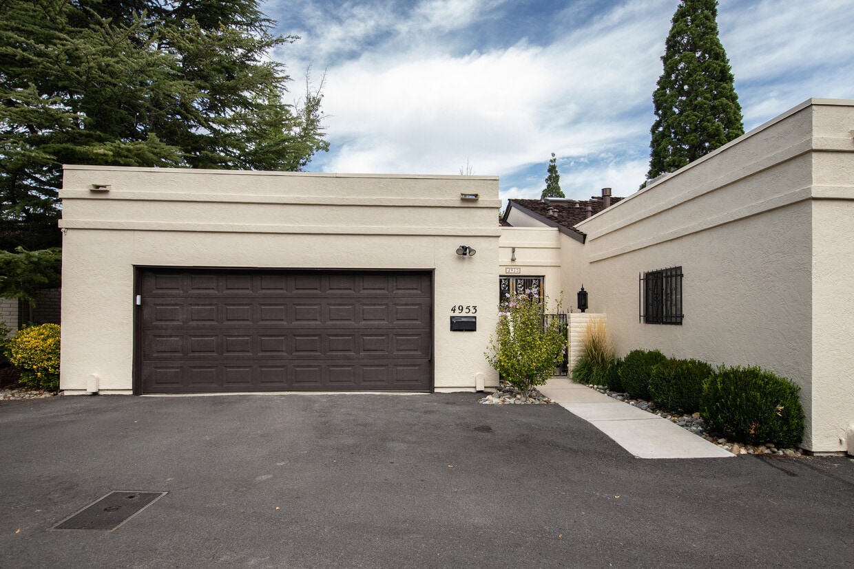 Foto principal - 4953 Lakeridge Terrace W