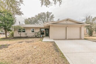 Building Photo - 4002 Princeton Dr
