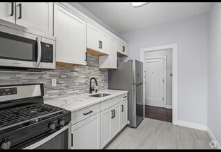 Building Photo - 117 Kensington Ave