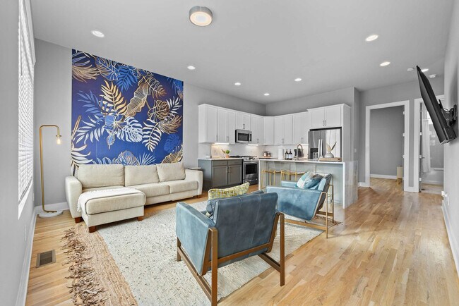 Building Photo - 970 Youngs Ln