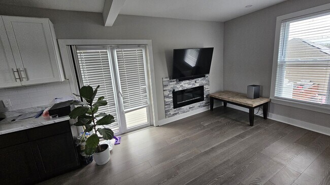 Foto del edificio - 1753 Rutherford St