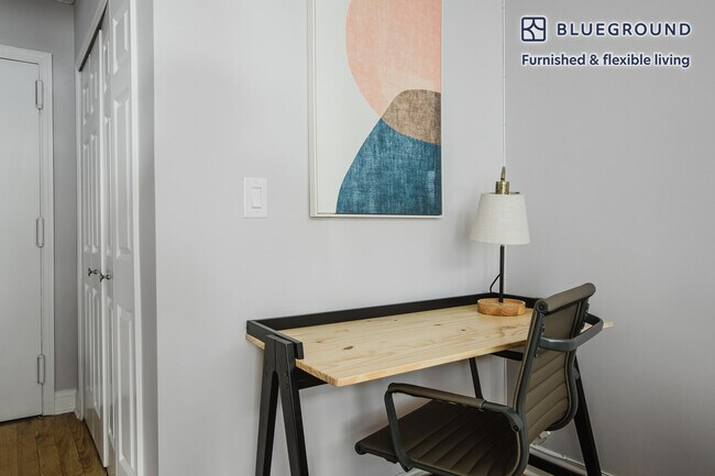 Foto del edificio - 301 E 47th St