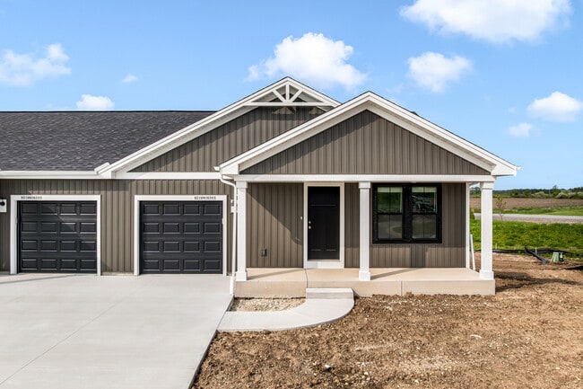 Building Photo - W219N16241 Primrose Ct