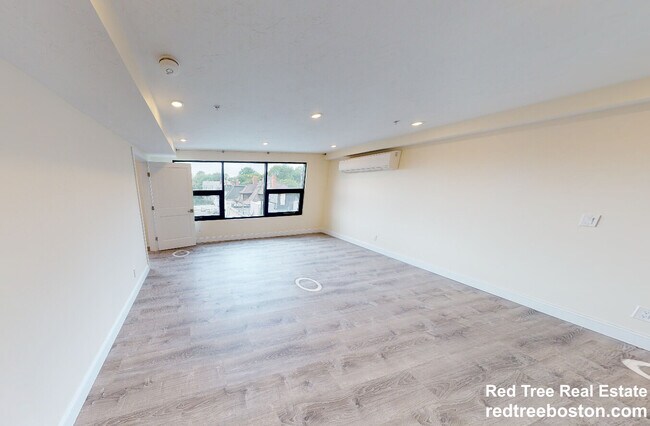 Foto del edificio - 1028a Commonwealth Ave