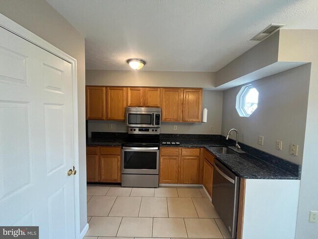 Foto del edificio - 47745 Devin Cir