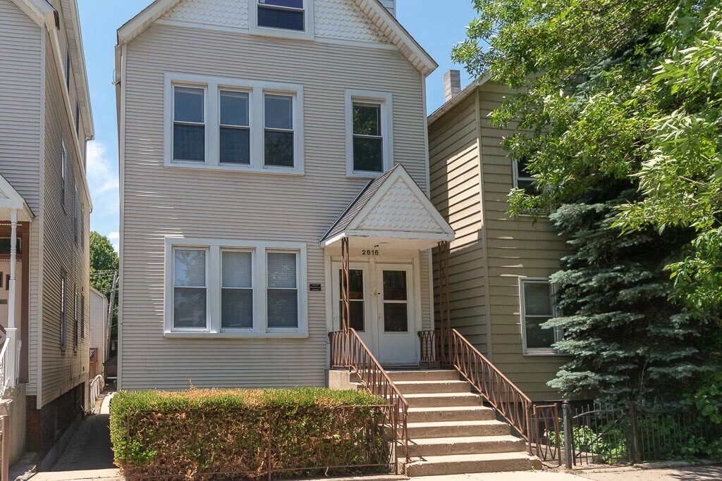Foto principal - 2616 N Marshfield Ave