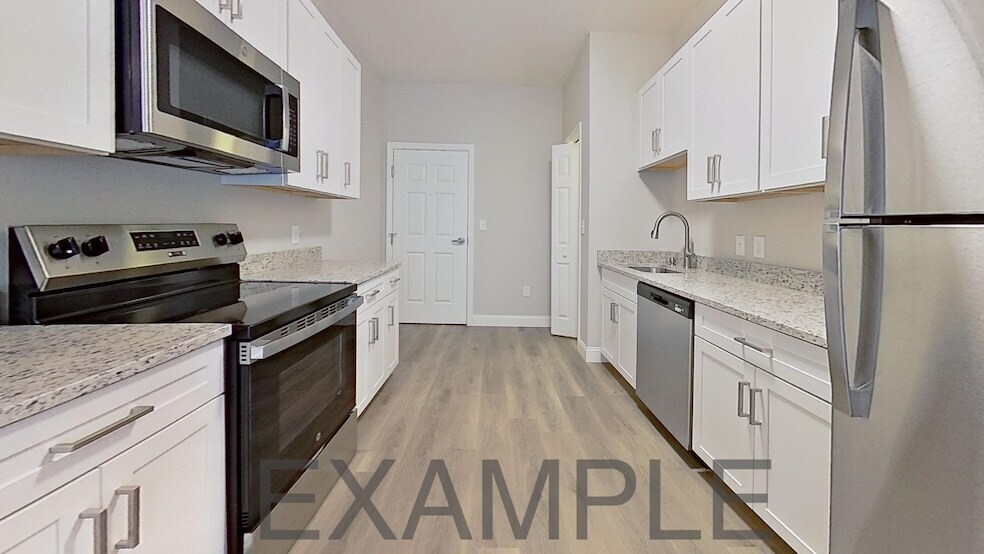 Primary Photo - 66 Hawthorne Dr