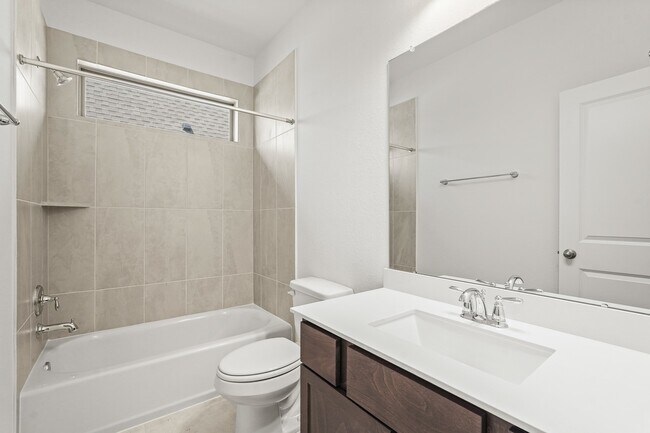 Foto del edificio - 1420 Florecer Ln