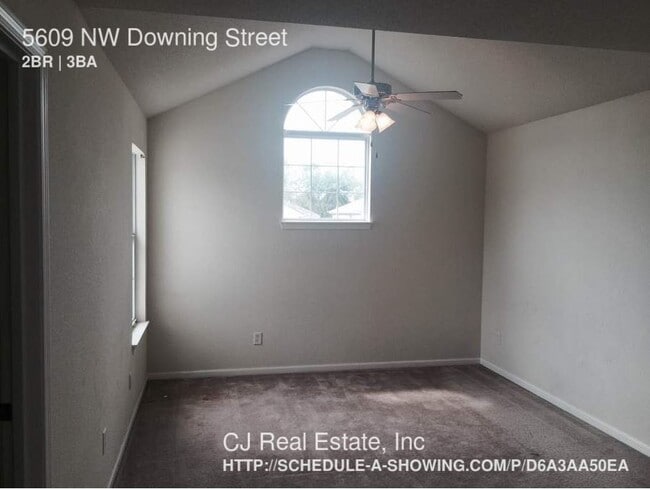 Building Photo - 5609 NW Downing St