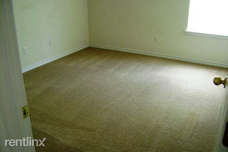 Building Photo - 306 N 10th St