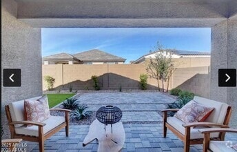 Building Photo - 4040 W Monona Dr
