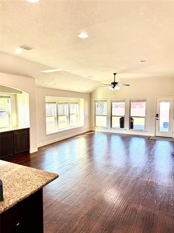 Foto del edificio - 8801 Cassidy Ln