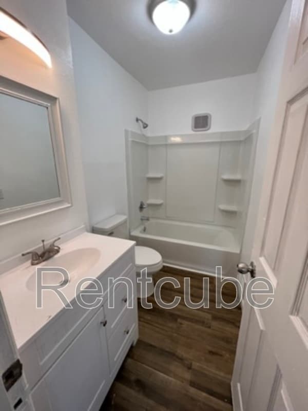 Foto del edificio - 915 Pleasant St