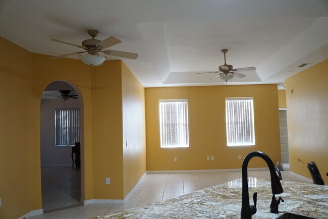 Foto del edificio - 2295 Weathered Wood Dr