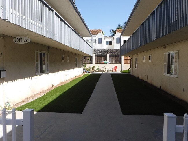 Foto del edificio - 391 Oak Ave