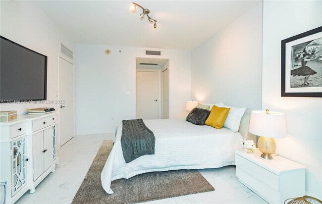 Foto del edificio - 92 SW 3rd St