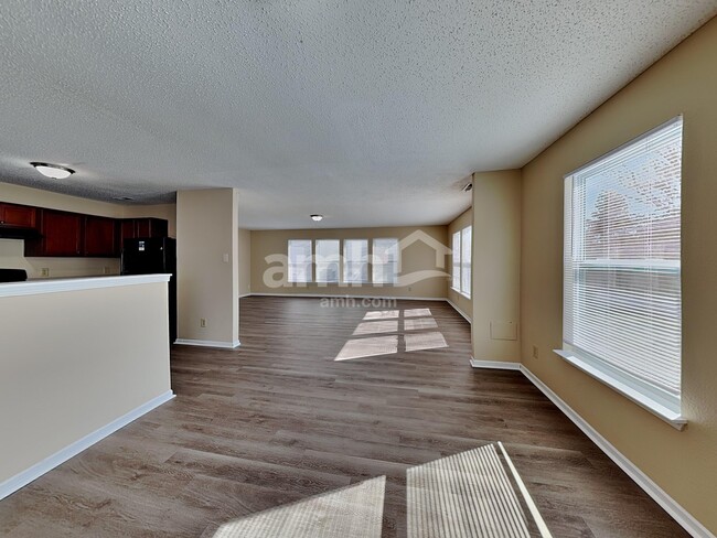 Foto del edificio - 10421 Parmer Cir