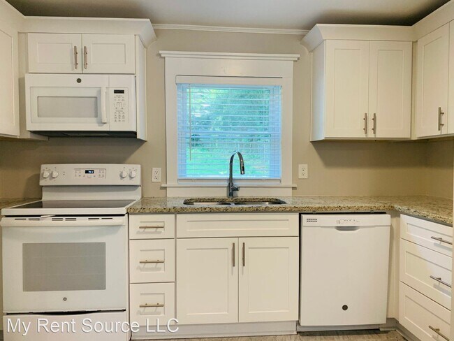 Foto del edificio - 3 br, 2 bath House - 839 Wood St NW