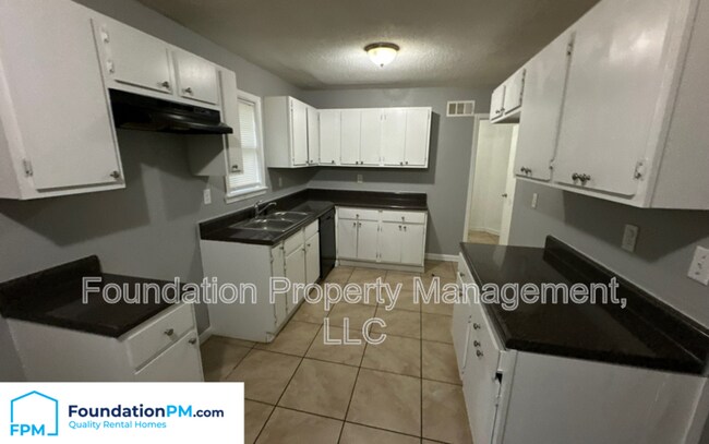 Foto del edificio - 3654 Windermere Rd