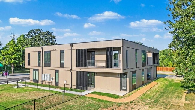 Building Photo - 845 N Rupple Rd