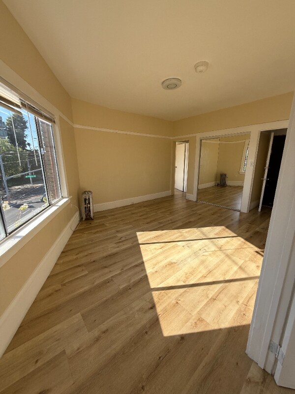 Foto del edificio - 3524 Foothill Blvd