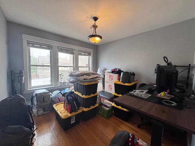 Foto del edificio - 4109 N Ashland Ave