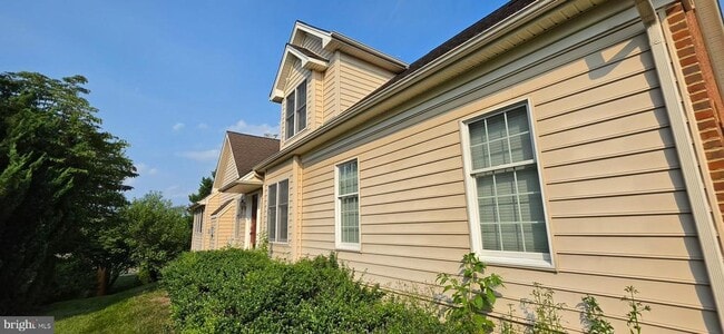 Building Photo - 22862 Quante Square