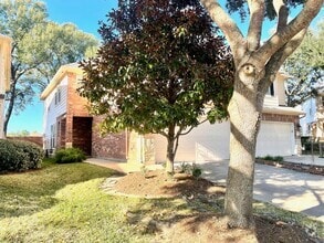 Building Photo - 14555 Gleaming Rose Dr