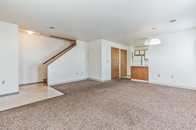 Building Photo - Songbird Apartments