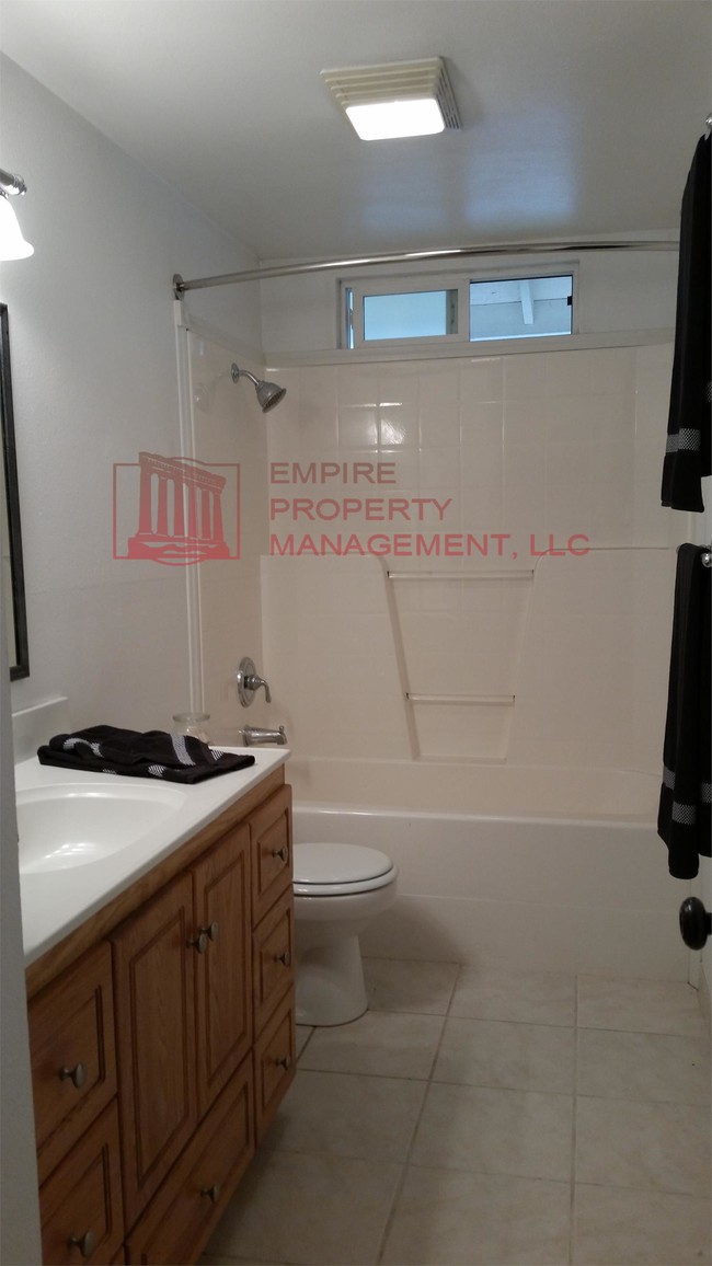 Building Photo - 4516 Souza Ct