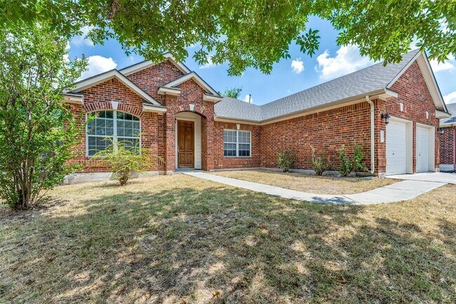 Foto del edificio - 2204 Speidel Dr