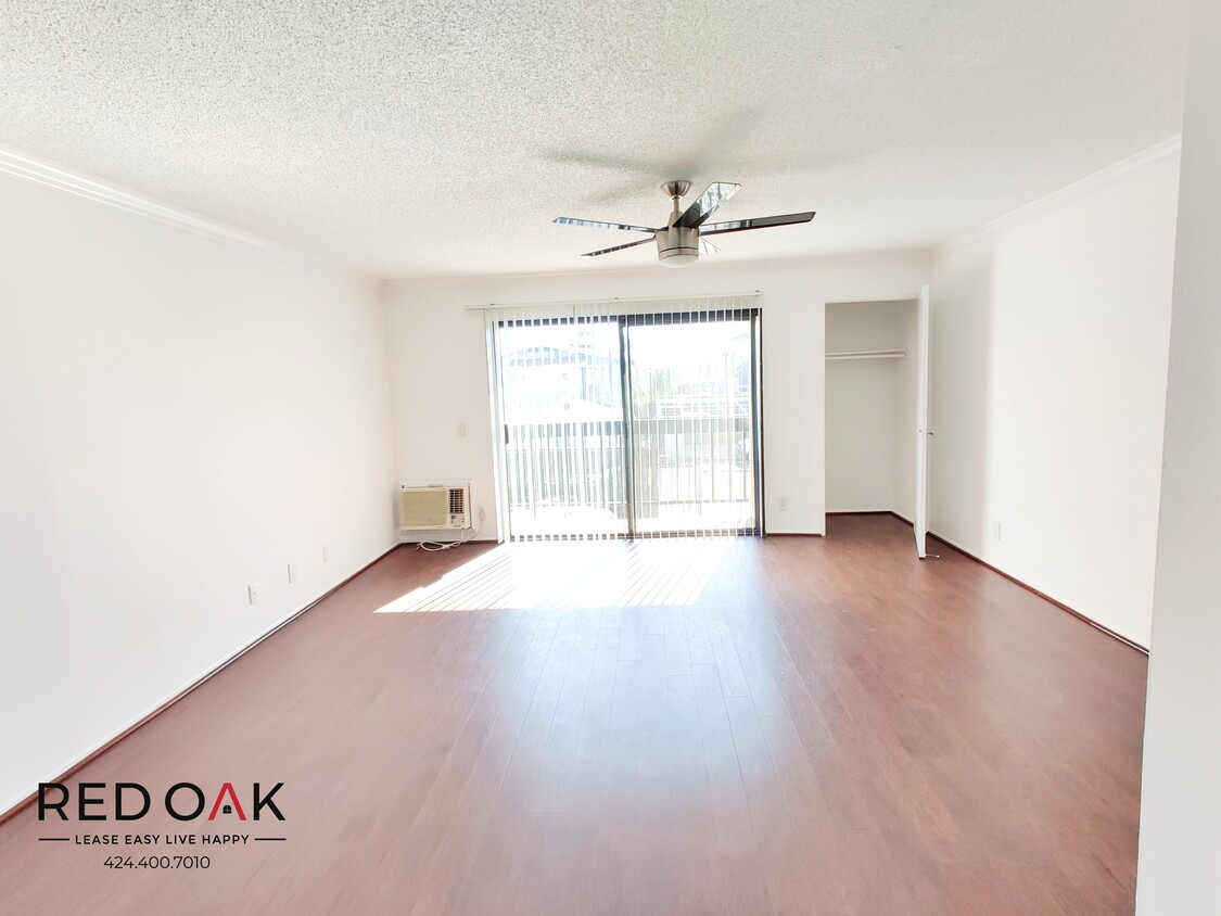 Foto principal - 1522 N Formosa Ave
