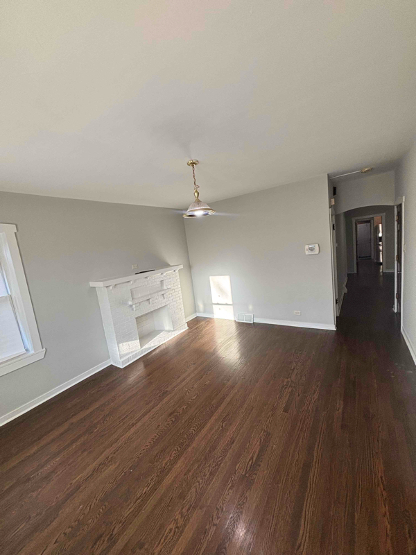 Building Photo - 1805 N Mayfield Ave