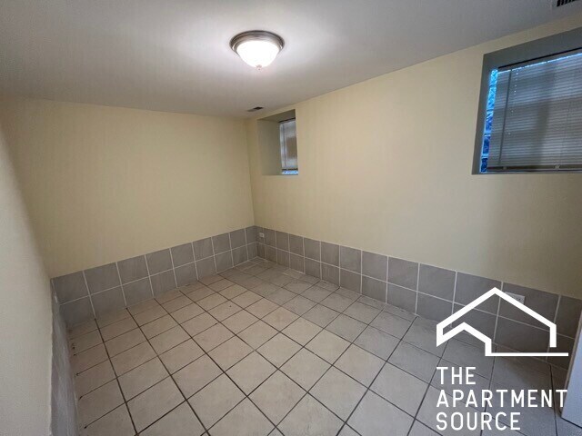 Foto del edificio - 2300 S Ridgeway Ave