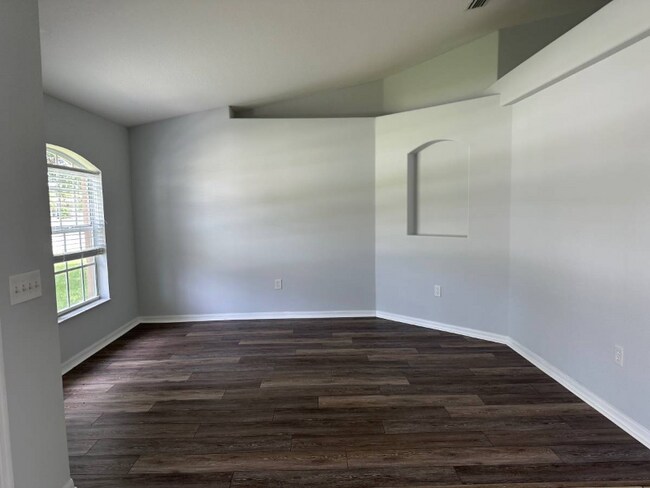 Foto del edificio - 1535 Heartwellville St NW