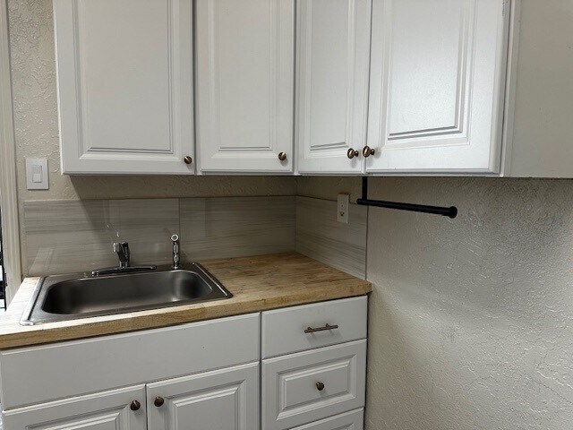 Foto del edificio - 306 E Olive St