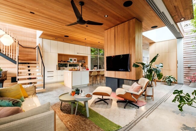 Photo - 260 31st St House