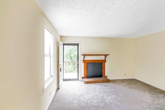 Building Photo - 3499 McGavock Pike