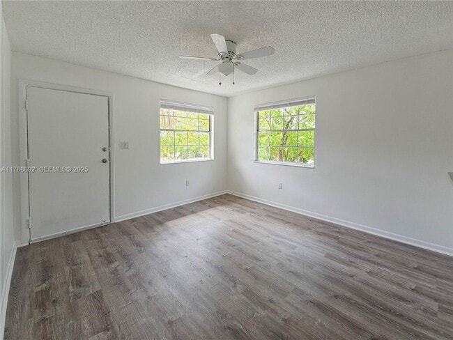 Building Photo - 6617 SW 10th St