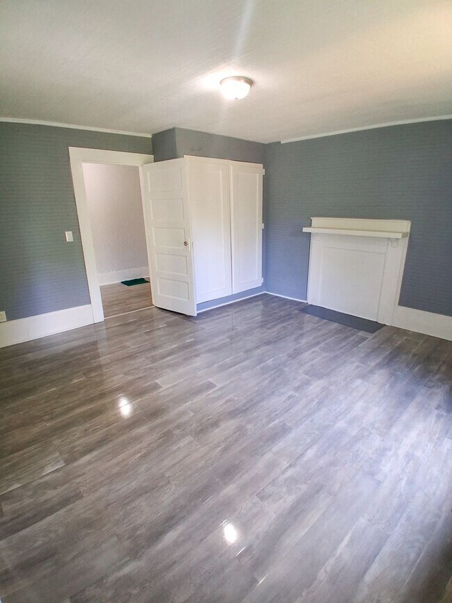 Foto del edificio - Inviting 2-Bedroom, 1-Bath Home in a Prime...